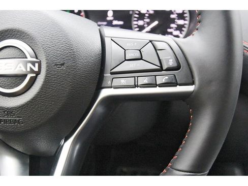 Used 2025 Nissan Sentra SR FWD image 14
