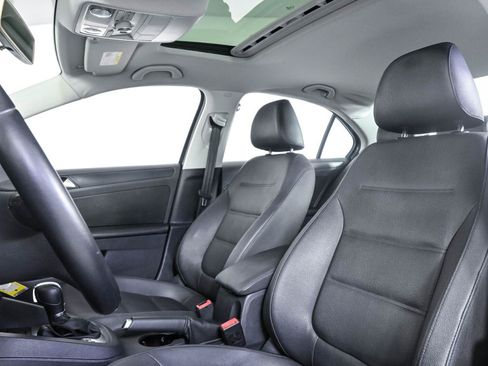Used 2012 Volkswagen Jetta SE FWD image 5