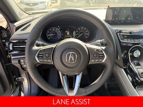 Used 2025 Acura RDX SH-AWD image 12