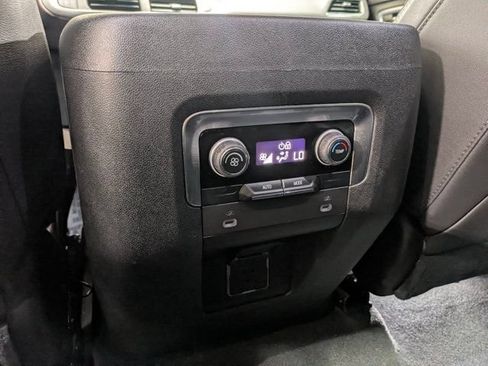 Used 2021 Chevrolet Tahoe RST AWD/4WD image 16
