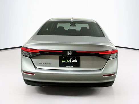 Used 2023 Honda Accord EX image 7