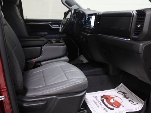 Used 2022 Chevrolet Silverado 1500 LT w/ Convenience Package II image 25