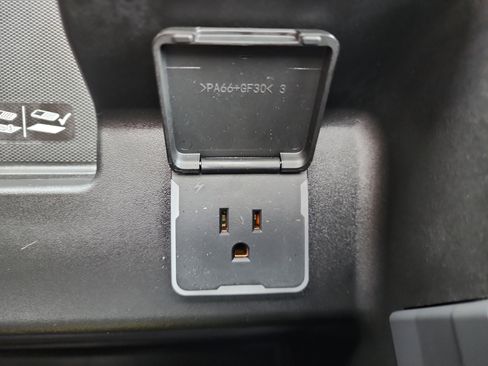 Certified 2024 GMC Sierra 2500 AT4 w/ AT4 Preferred Package image 28