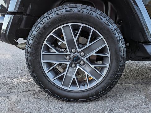 Used 2024 Jeep Wrangler High Altitude image 47