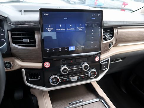 Used 2024 Ford Expedition Max Limited image 30