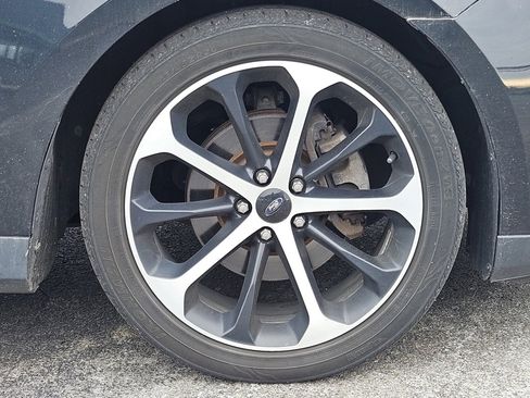 Used 2014 Ford Taurus SEL w/ Equipment Group 201A image 7