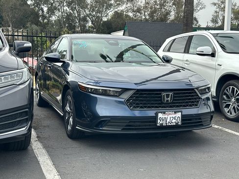 Used 2023 Honda Accord EX image 4