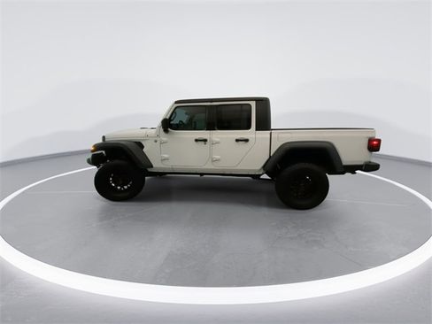 Used 2020 Jeep Gladiator Sport w/ Quick Order Package 24S image 9