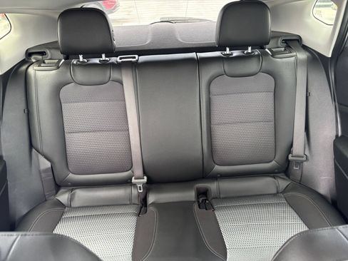 Used 2025 Chevrolet Trax LT FWD image 35