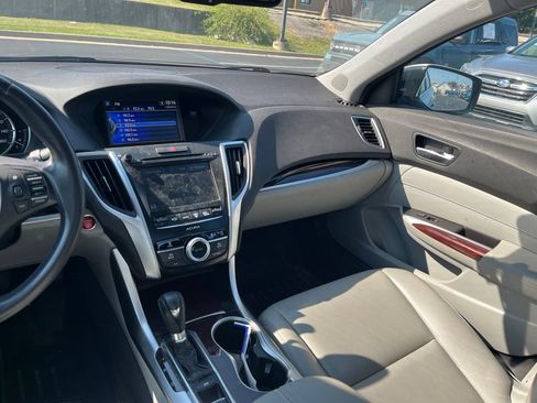 Used 2015 Acura TLX FWD image 26