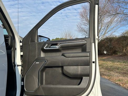 Used 2022 Chevrolet Silverado 1500 LTZ w/ Z71 Off-Road Package image 60