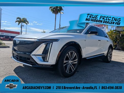 Used 2024 Cadillac Lyriq Luxury RWD image 8