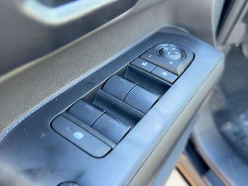 New 2025 Toyota Tacoma SR5 image 12