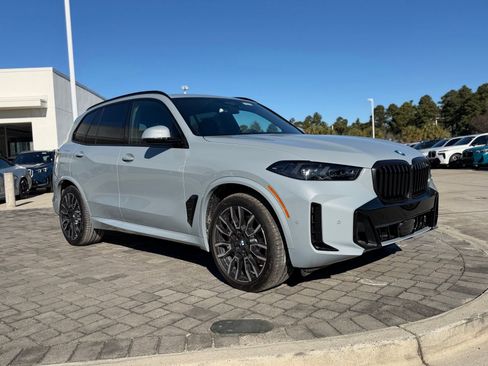 New 2026 BMW X5 xDrive50e w/ M Sport Package AWD/4WD image 7