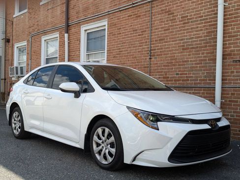 Used 2026 Toyota Corolla LE FWD image 7