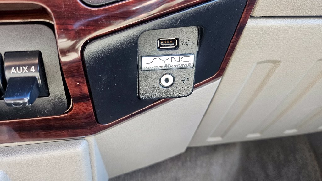 Used 2009 Ford F350 FX4 AWD/4WD image 37