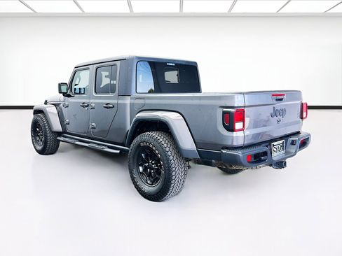 Used 2021 Jeep Gladiator Sport image 6