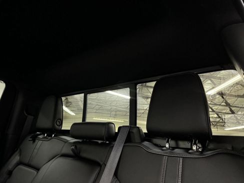 Used 2019 Chevrolet Silverado 1500 High Country w/ Technology Package image 33