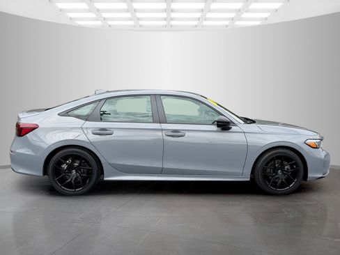 Used 2025 Honda Civic Sport Touring image 6