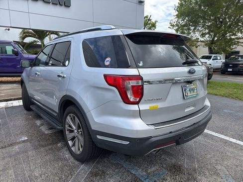 Used 2018 Ford Explorer Limited image 7