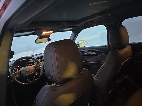 Used 2023 Chevrolet TrailBlazer RS w/ Sun and Liftgate Package image 14