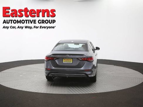 Used 2023 Nissan Sentra SR w/ SR Premium Package FWD image 38