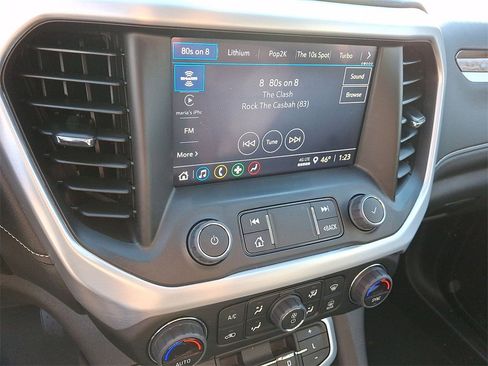 Certified 2023 GMC Acadia SLE w/ Driver Convenience Package image 14