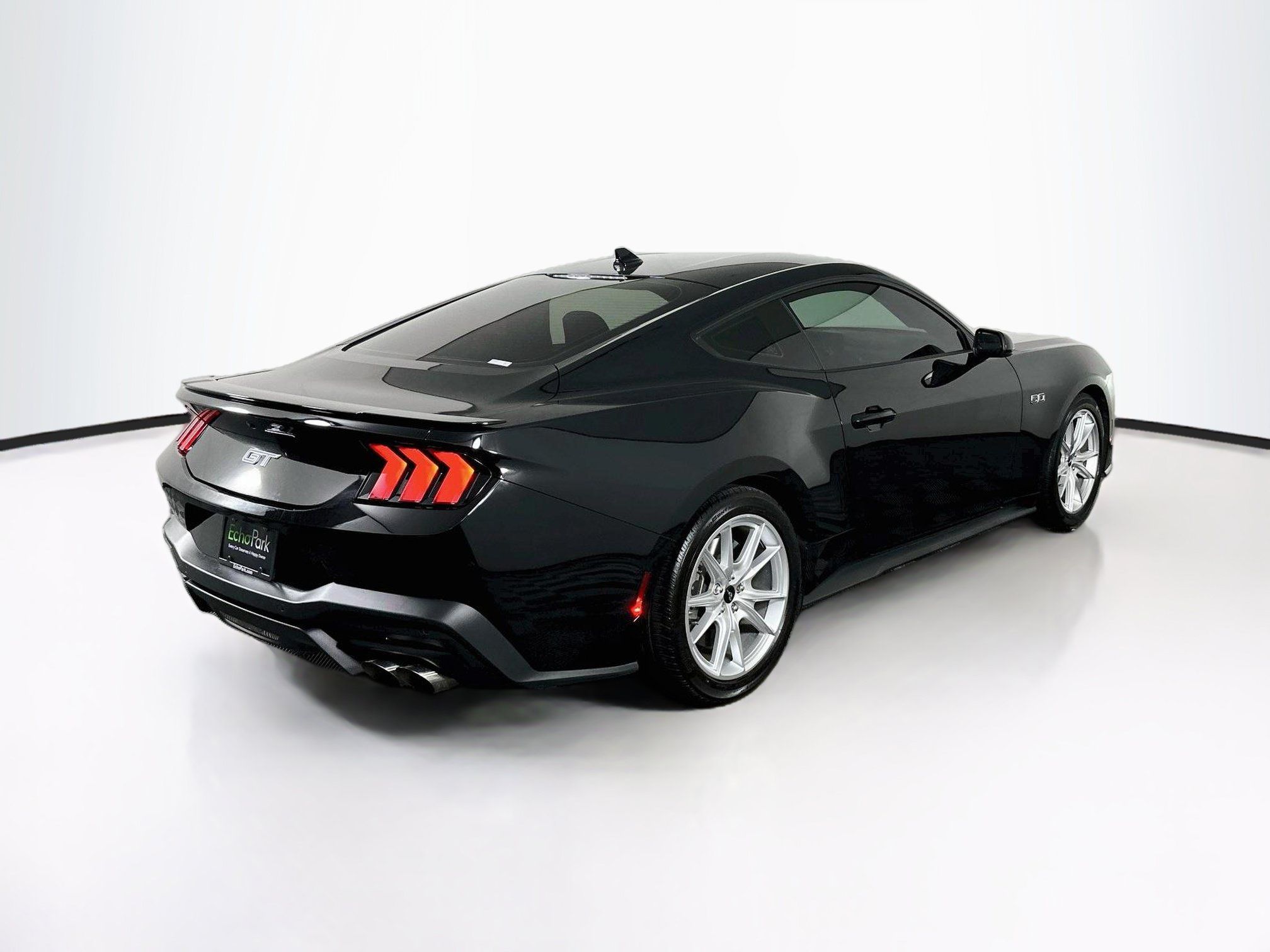 Used 2025 Ford Mustang GT Premium RWD image 9