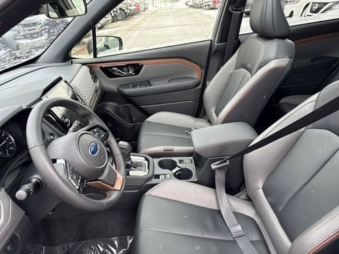 Used 2025 Subaru Forester Sport image 9