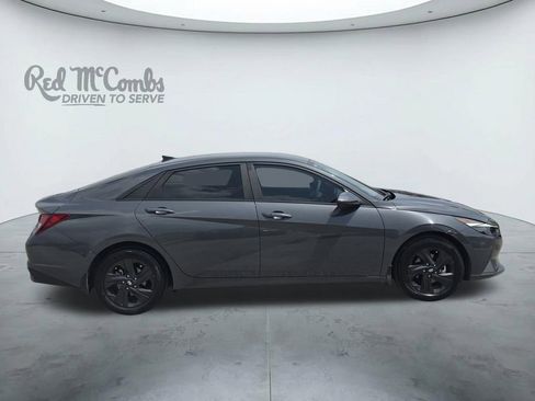 Used 2023 Hyundai Elantra SEL FWD image 6