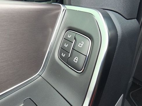 Used 2026 Ford F250 Platinum w/ Tremor Off-Road Package image 25