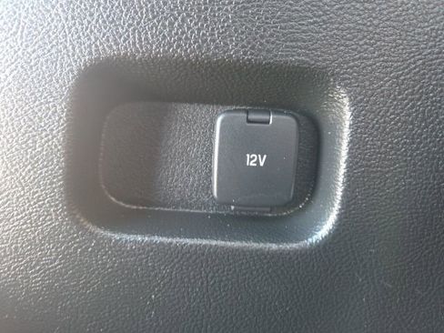 Certified 2024 Ford Edge SE w/ Black Appearance Package image 13