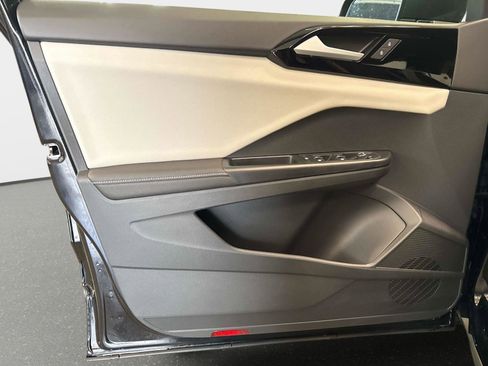 New 2026 Volkswagen Taos S image 17