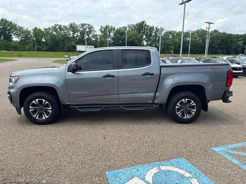 Used 2022 Chevrolet Colorado Z71 AWD/4WD image 4