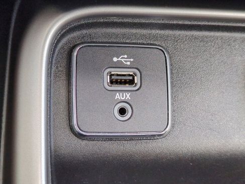 Used 2018 Jeep Compass Sport w/ Tech Group image 20