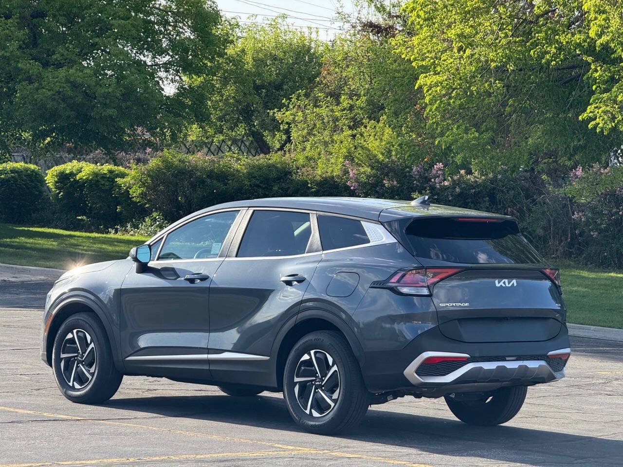 Used 2023 Kia Sportage LX AWD/4WD image 7