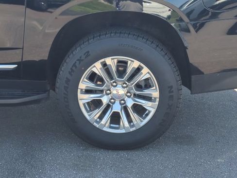 Used 2023 GMC Yukon XL Denali AWD/4WD image 34