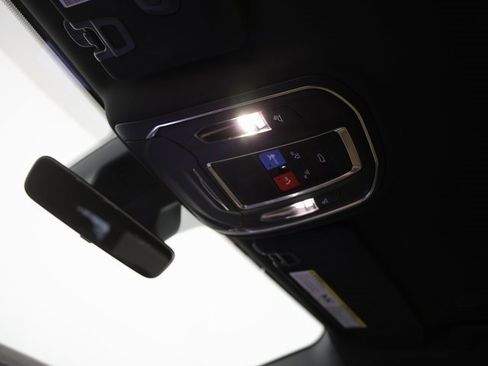 Used 2025 Jeep Grand Cherokee L Limited w/ Black Appearance Package image 23