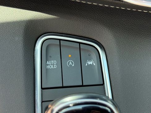 Used 2024 Cadillac Escalade Premium Luxury w/ Performance Package AWD/4WD image 36