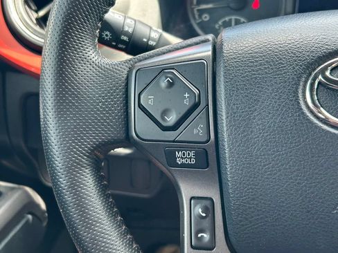 Used 2016 Toyota Tacoma TRD Sport w/ Towing Package AWD/4WD image 36