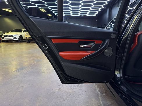 Used 2015 BMW M3 RWD image 11