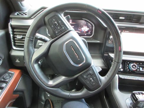 Used 2024 GMC Sierra 1500 Denali Ultimate AWD/4WD image 40