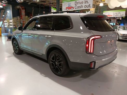 Used 2023 Kia Telluride EX X-Line AWD/4WD image 8