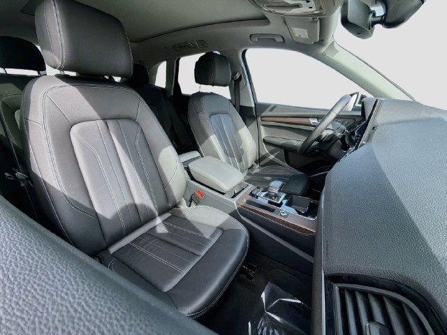Used 2023 Audi Q5 2.0T Premium w/ Convenience Package AWD/4WD image 15