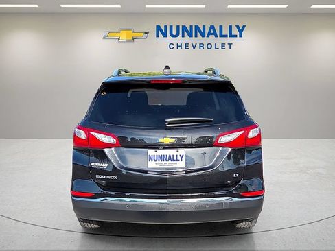 Used 2018 Chevrolet Equinox LT w/ Sun & Infotainment Package FWD image 4