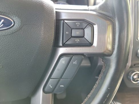 Used 2018 Ford Expedition Platinum RWD image 26