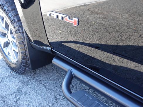 Used 2022 GMC Canyon AT4 image 13