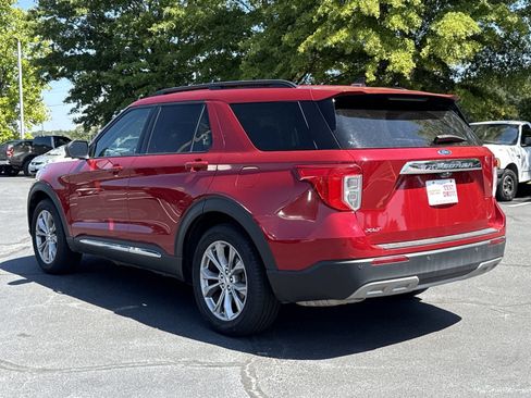 Certified 2022 Ford Explorer XLT w/ Equipment Group 202A RWD image 20