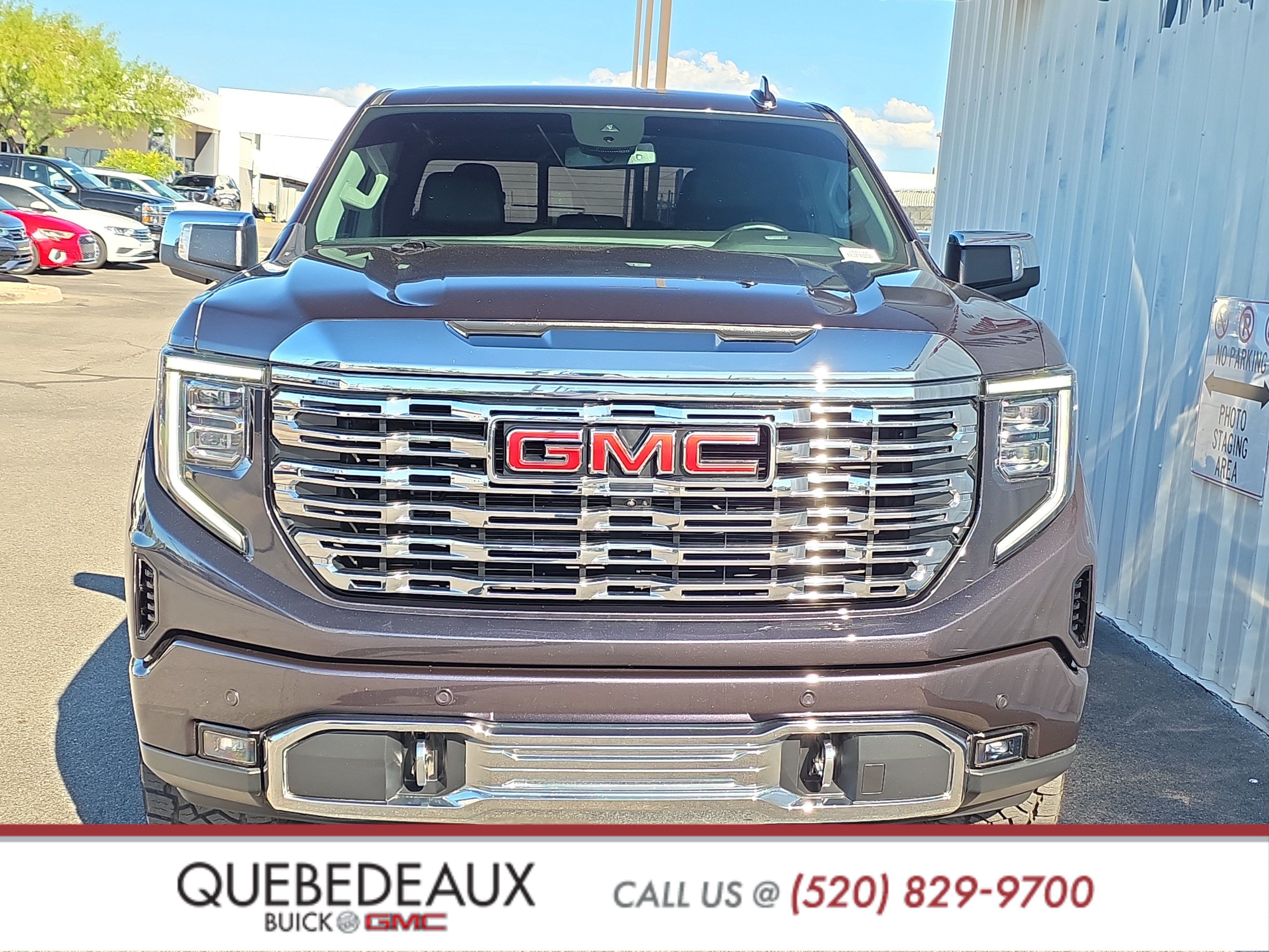 Used 2023 GMC Sierra 1500 Denali AWD/4WD image 2