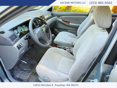 Used 2004 Toyota Corolla LE FWD image 9